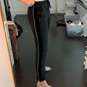 MAJE dress pants with ruffled pockets